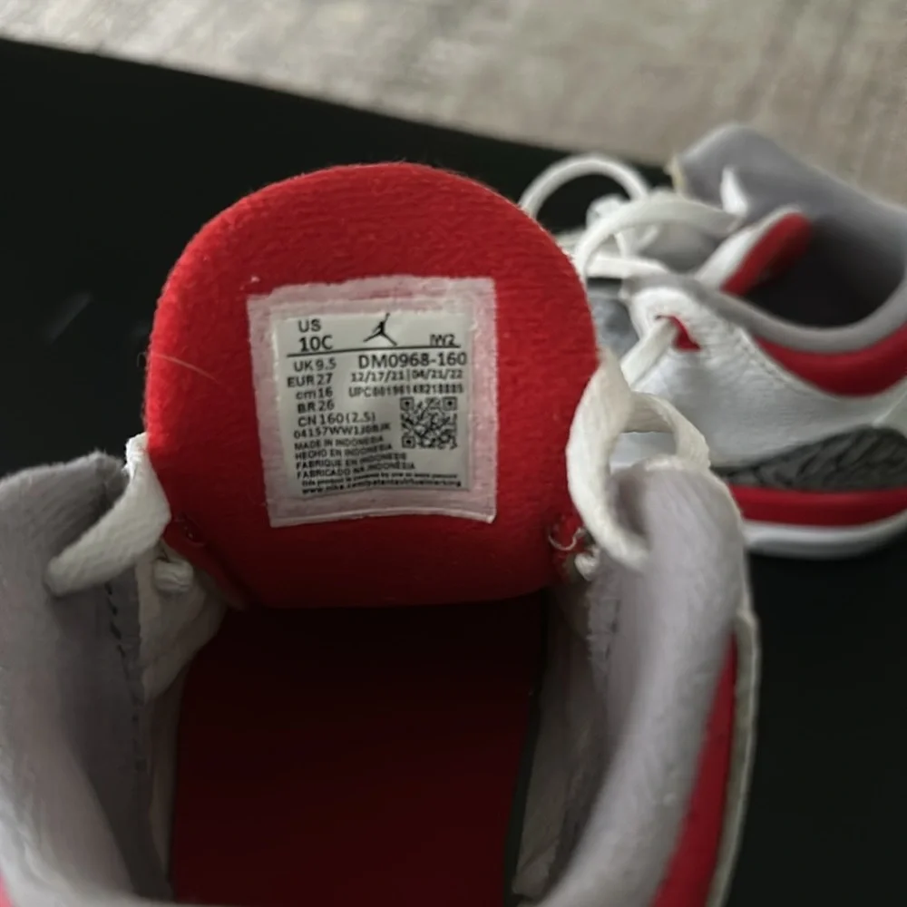Size 10c toddler authentic might not have original box - Picture 2 of 3